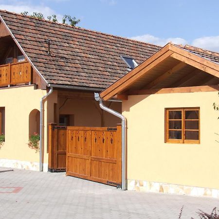 Villa Giulia Vendégház Verpelét Exterior foto