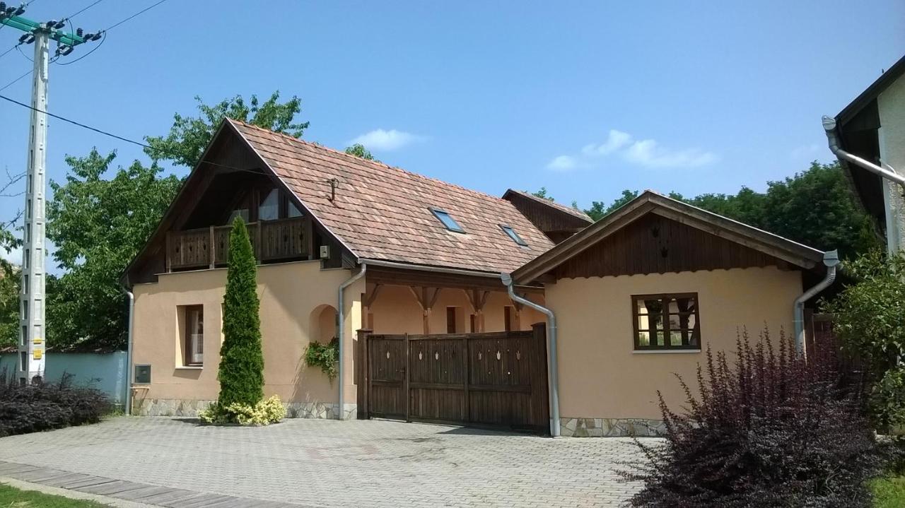 Villa Giulia Vendégház Verpelét Exterior foto
